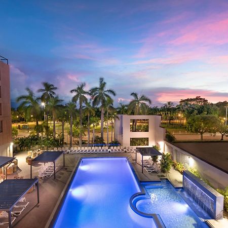 Doubletree By Hilton Esplanade Darwin Hotell Exteriör bild